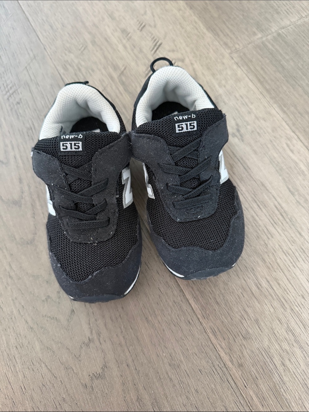 New Balance Kids' 515 Black and White Sneakers